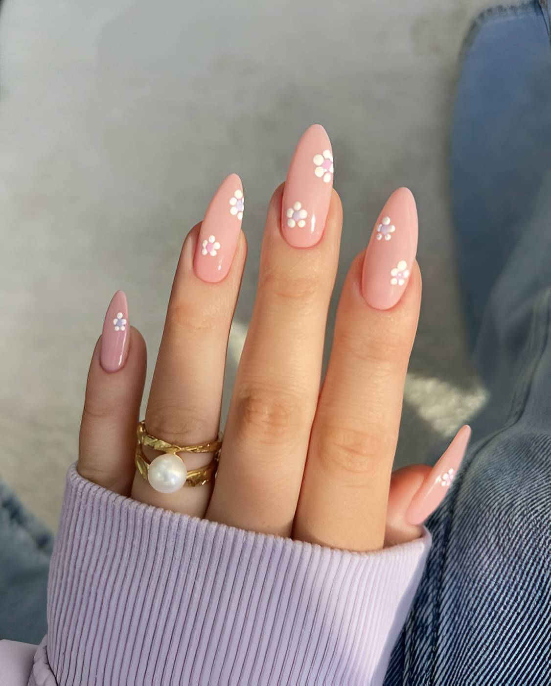 27 Easy Yet Pretty Floral Nail Designs Perfect For Summer - 225