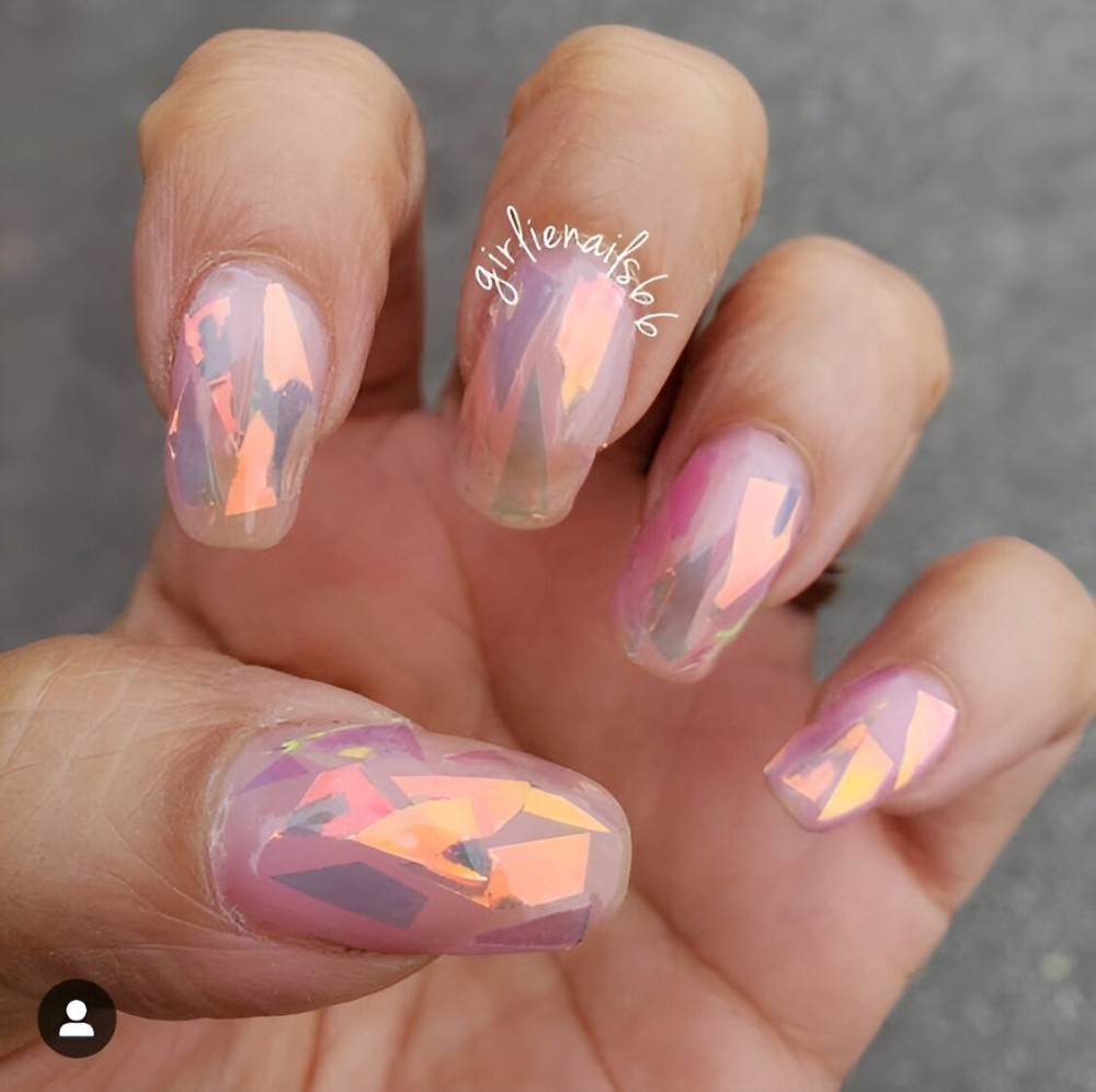 30 Irresistible Glass Nail Ideas For Stylish Girls - 211