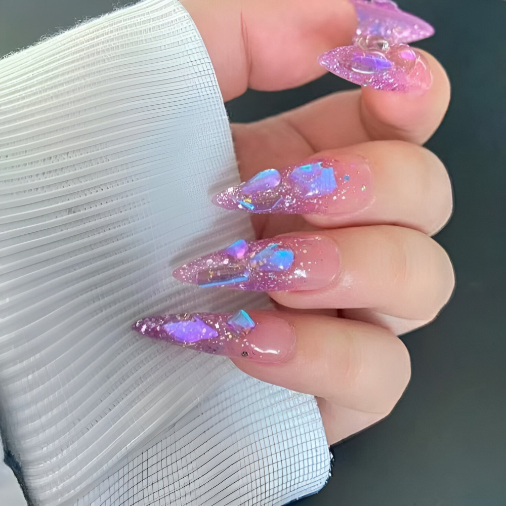 30 Irresistible Glass Nail Ideas For Stylish Girls - 213