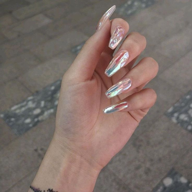 30 Irresistible Glass Nail Ideas For Stylish Girls - 235