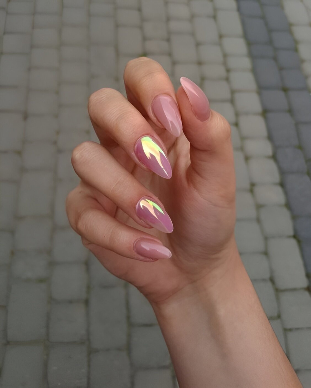 30 Irresistible Glass Nail Ideas For Stylish Girls - 239