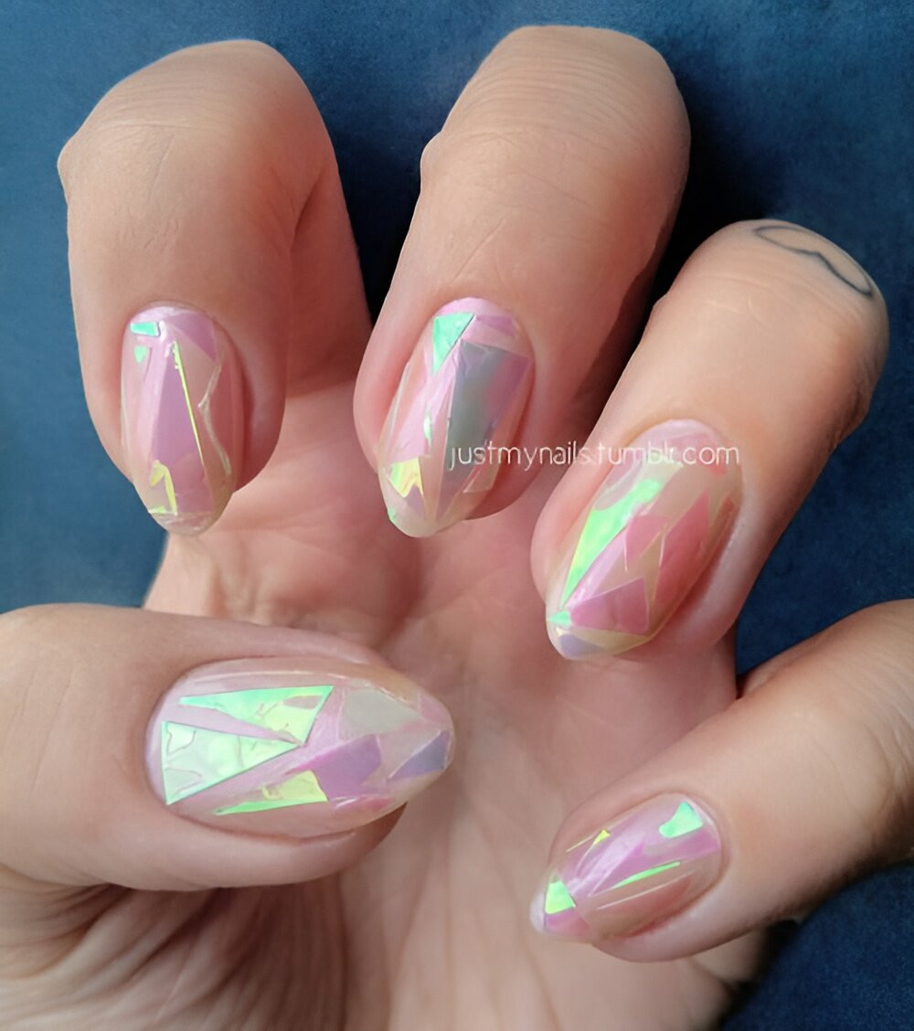 30 Irresistible Glass Nail Ideas For Stylish Girls - 191