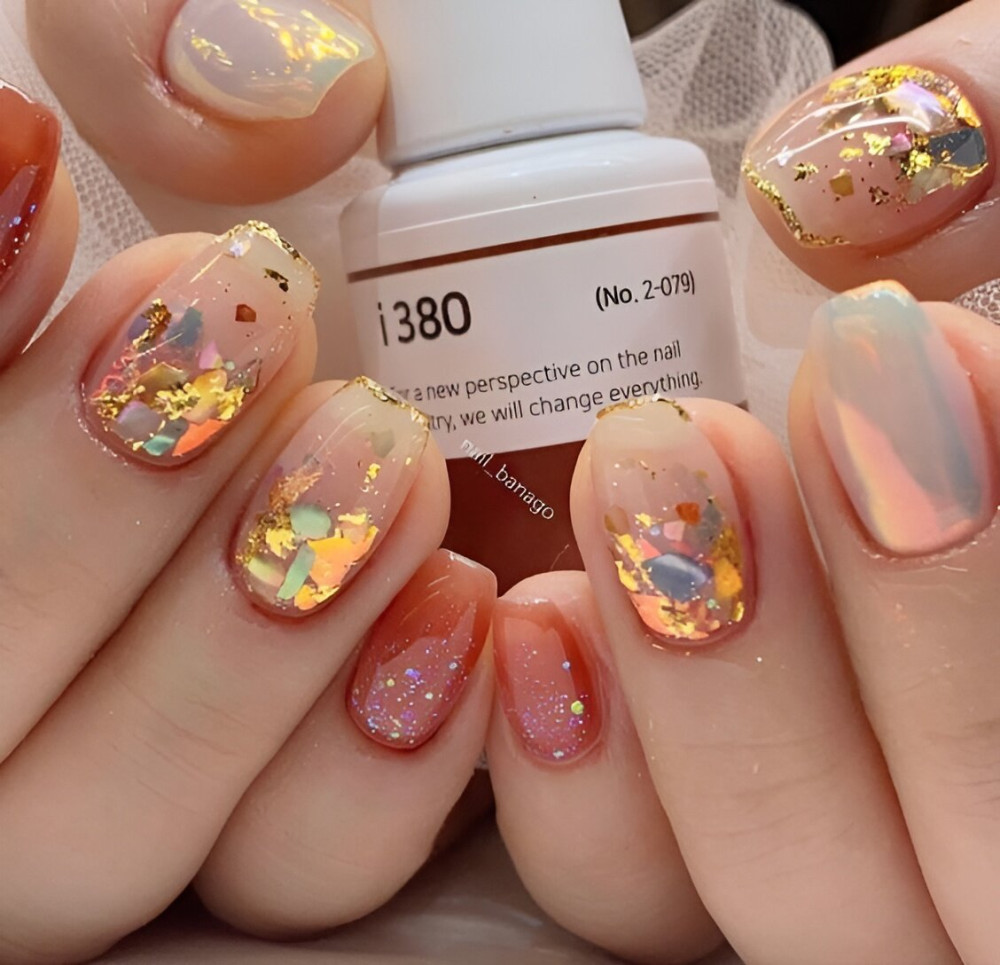 30 Irresistible Glass Nail Ideas For Stylish Girls - 195