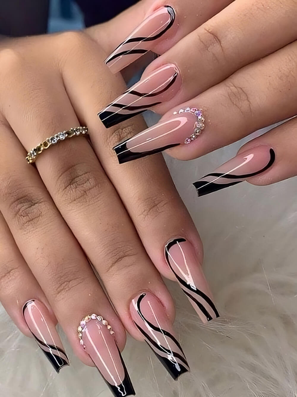 30 Swirl Nail Designs To Get Compliments From Everybody - 205