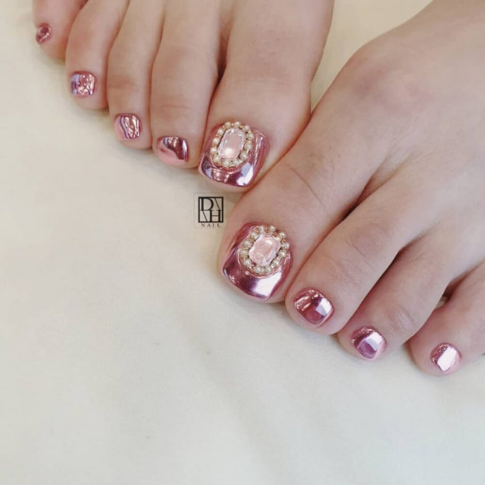 38 Best Wedding Toe Nails To Instantly Glam Up - 271